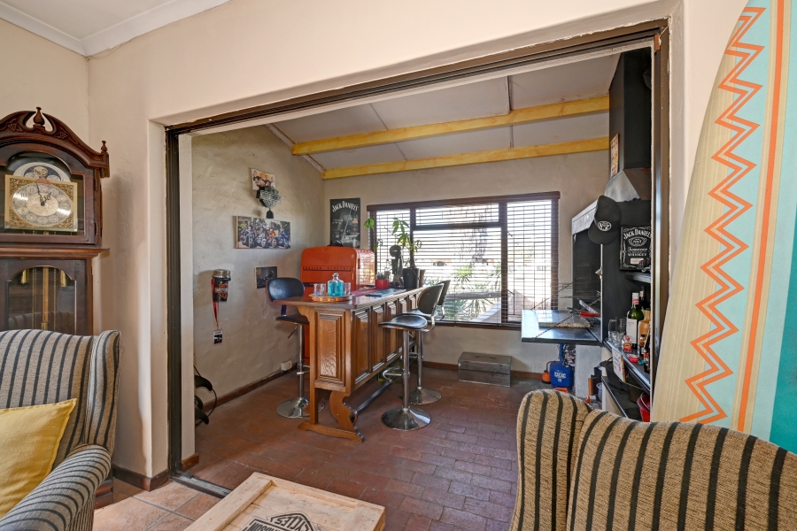 6 Bedroom Property for Sale in Welgelegen Western Cape